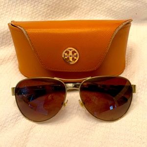 Tory Burch Aviator Sunglasses